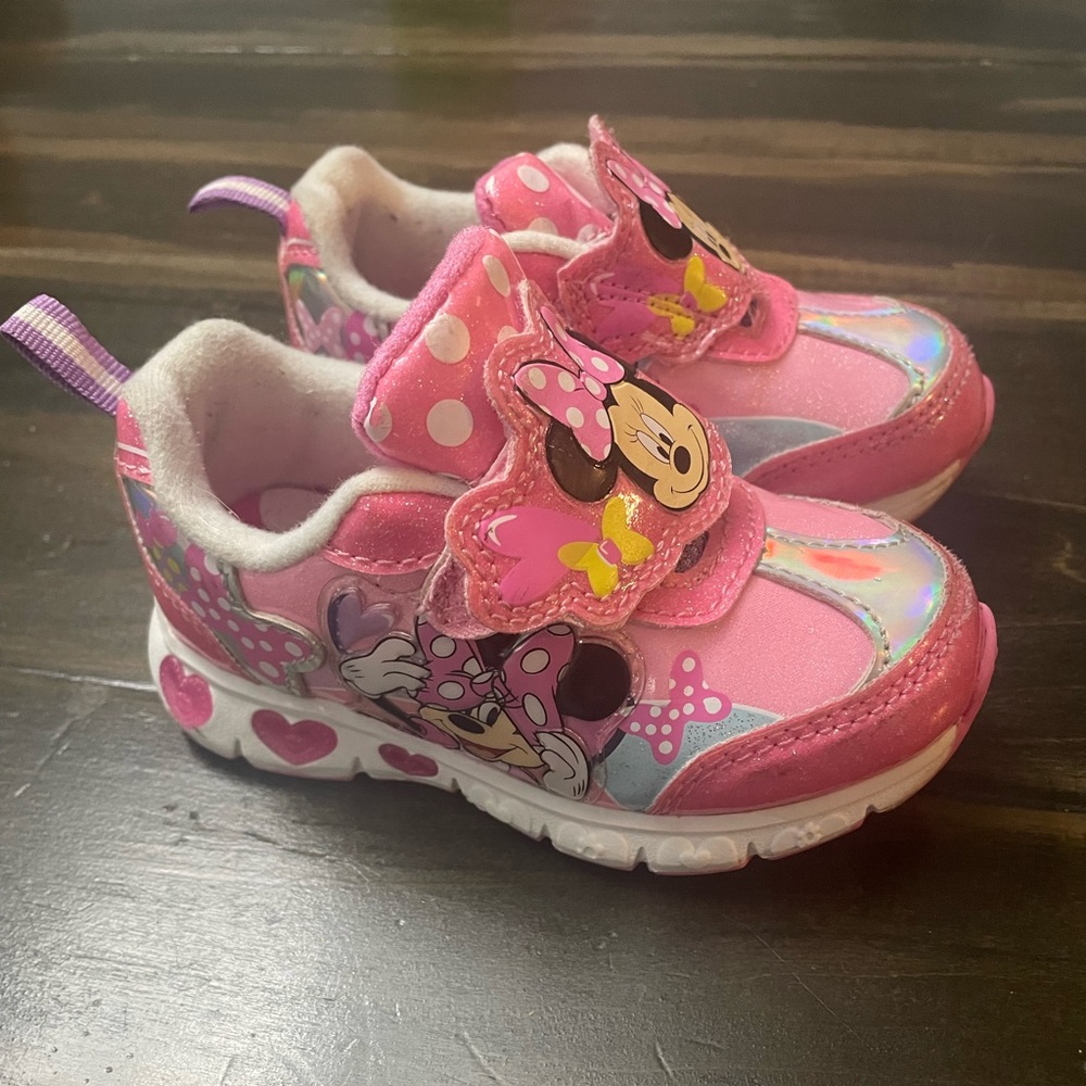 Light up Minnie Mouse Sneakers